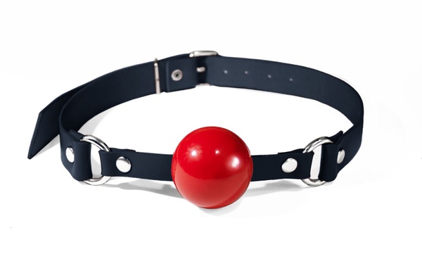 Кляп силіконовий Feral Feelings Silicon Ball Gag Black/Red, чорний ремінець, червона кулька , SO8266 SO8266 фото