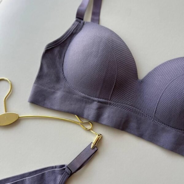 %d1%81%d1%96%d1%80%d0%be-%d1%84%d1%96%d0%be%d0%bb%d0%b5%d1%82%d0%be%d0%b2%d0%b8%d0%b8