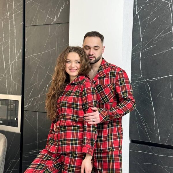 Парні піжами для чоловіка та дружини фемелі лук DO2803/2