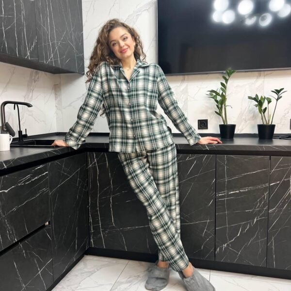 Піжама біло-зелена жіноча DO2804/1