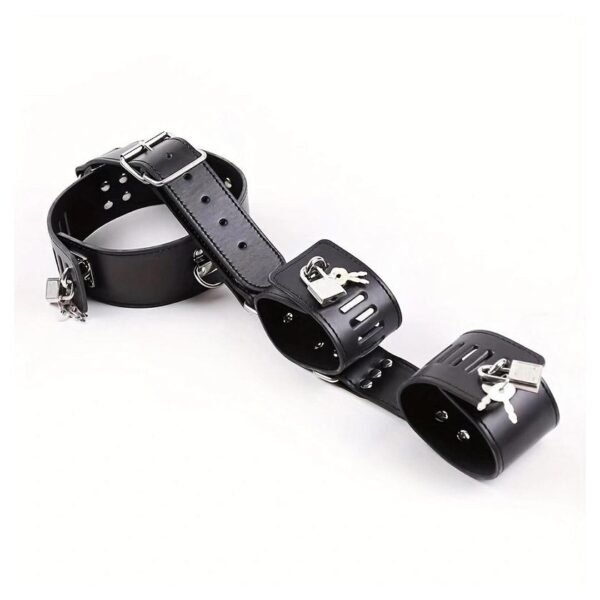 Нашийник з наручниками чорні DS Fetish із сріблястою фурнітурою