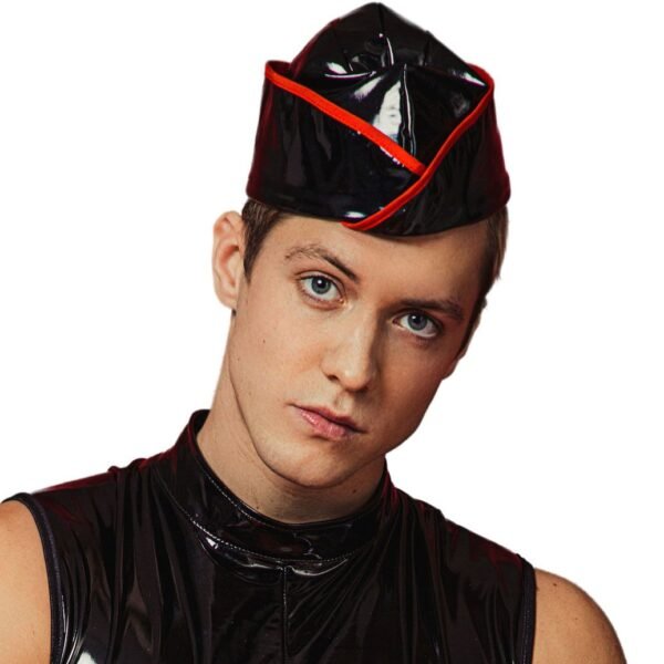 Лакована чоловіча пілотка D&A