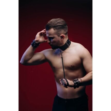 Нашийник з наручниками та повідцем M-Ch8.1 чоловічий, чорний, шкіра