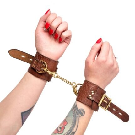 Наручники коричневі DS Fetish із італійської шкіри (Голландія)