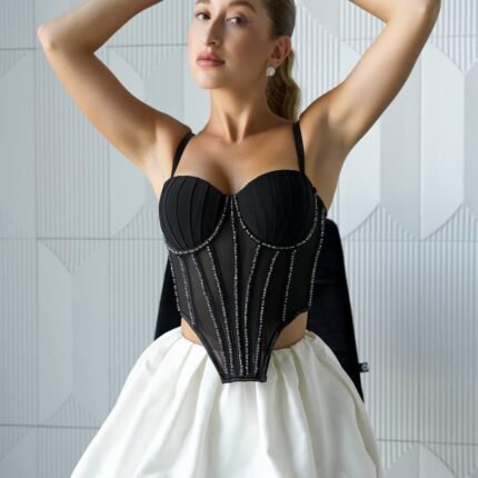 Корсет чорний з камінням DO3785