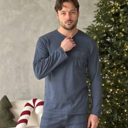 Синя чоловіча піжама з штанами в клітинку