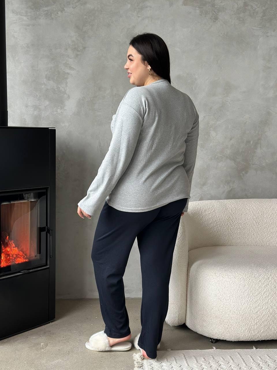 Сіра м'яка піжамка з сердечками - Зображення 2