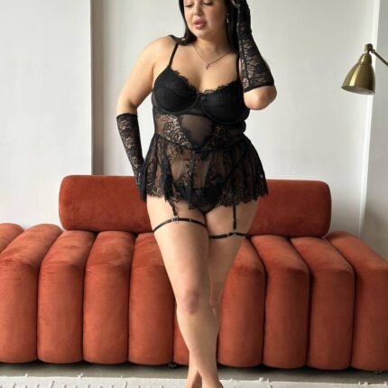 Прозорий чорний пеньюар PLUS SIZE DO3936