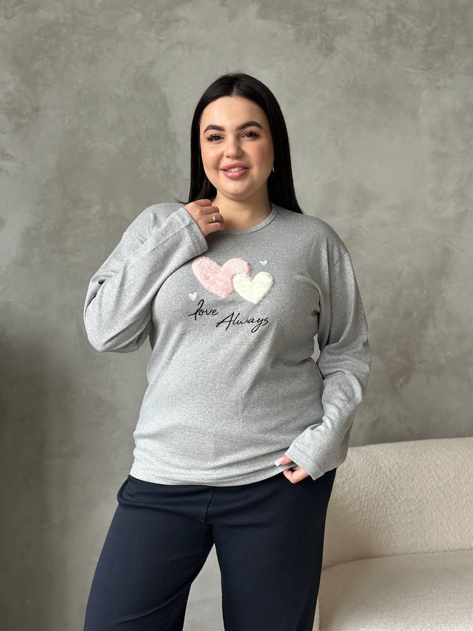 Сіра м'яка піжамка з сердечками - Зображення 5